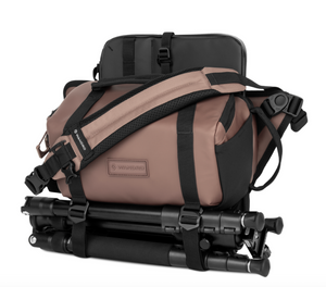 Wandrd ROGUE Sling 6L Atacama Clay V2